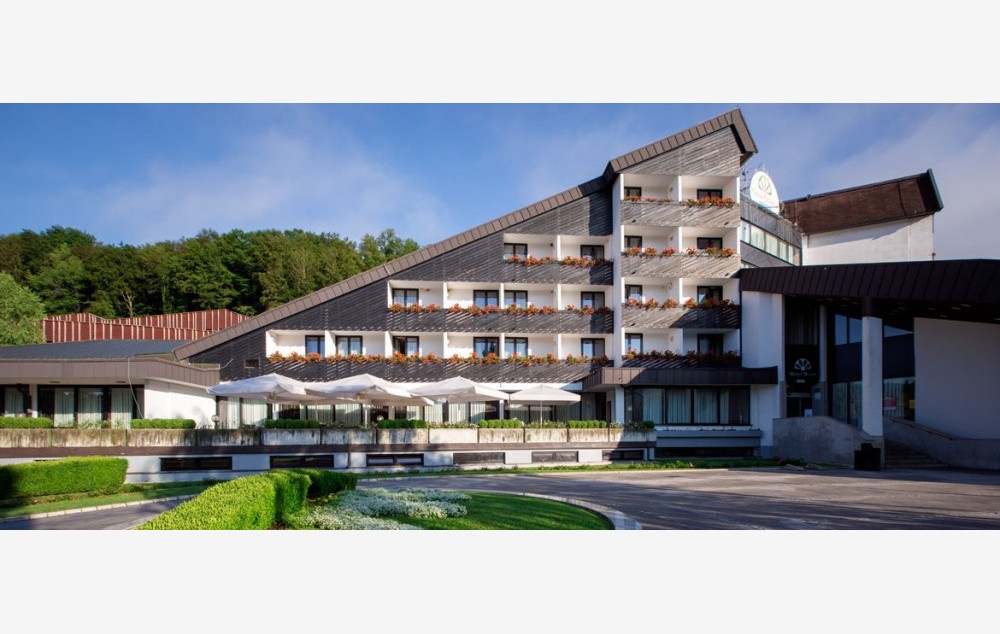 LETO U HOTELU BREZA 4* / Olimia