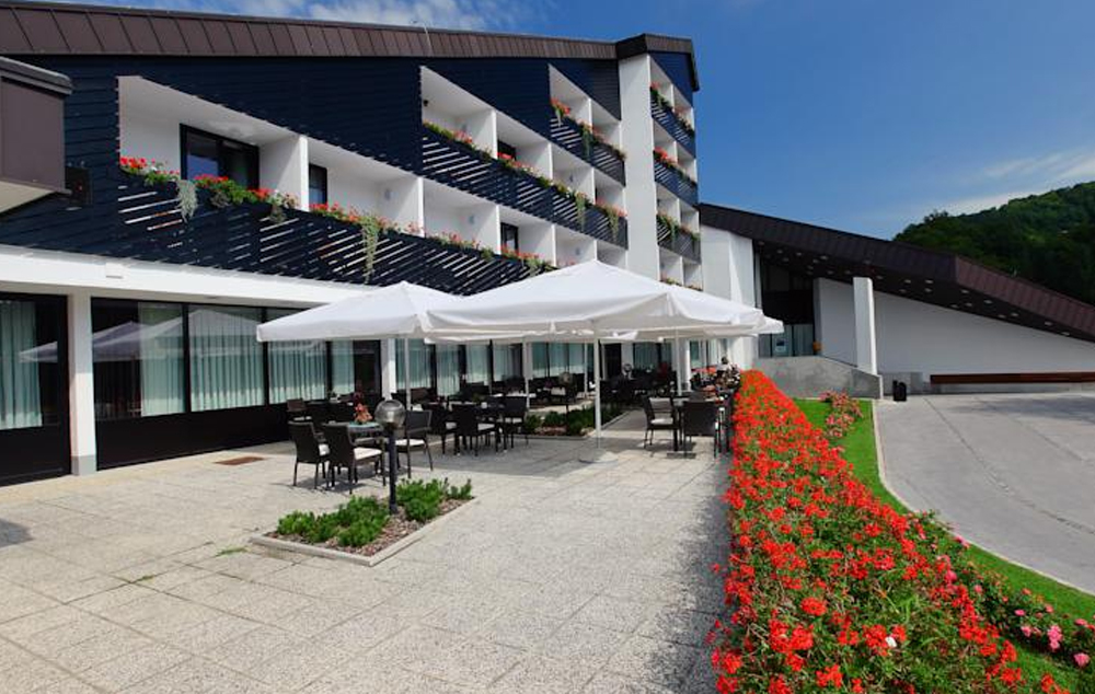 HOTEL BREZA 4* / Olimia