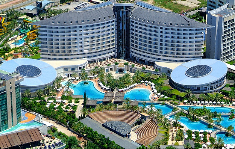 ROYAL WINGS HOTEL 5* / Hoteli 5*
