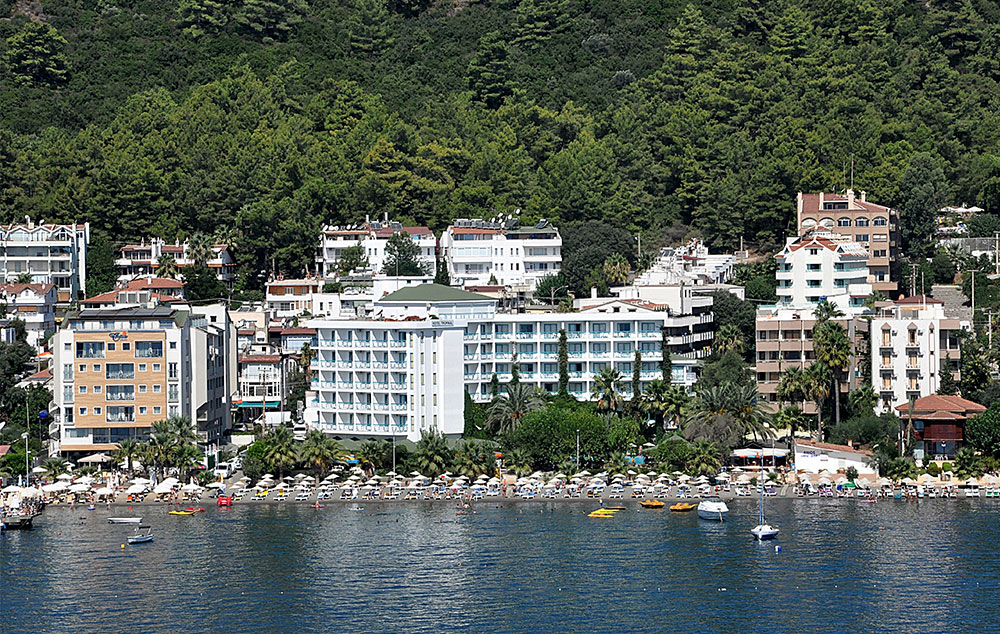 TROPIKAL BEACH 4* / Hoteli 4*
